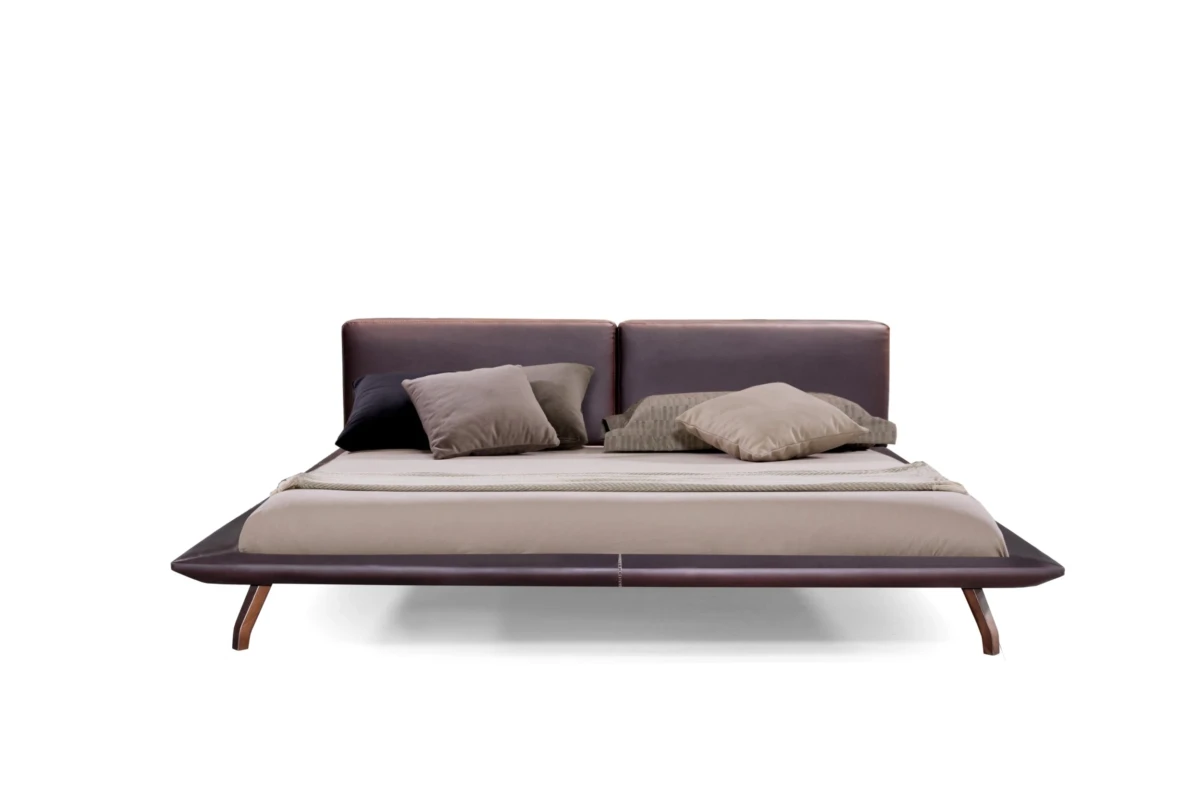 Front side profile of Dynasty wood bed