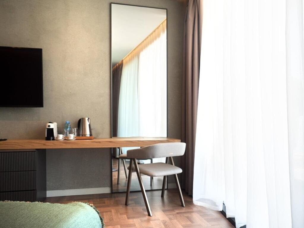 Elegant La Brisa Accommodations