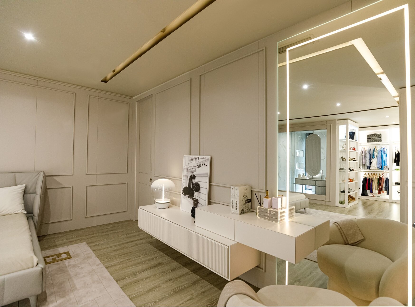 Private Villa South Albania - dressing room with a lit mirror, vanity table and armchair, Vlore