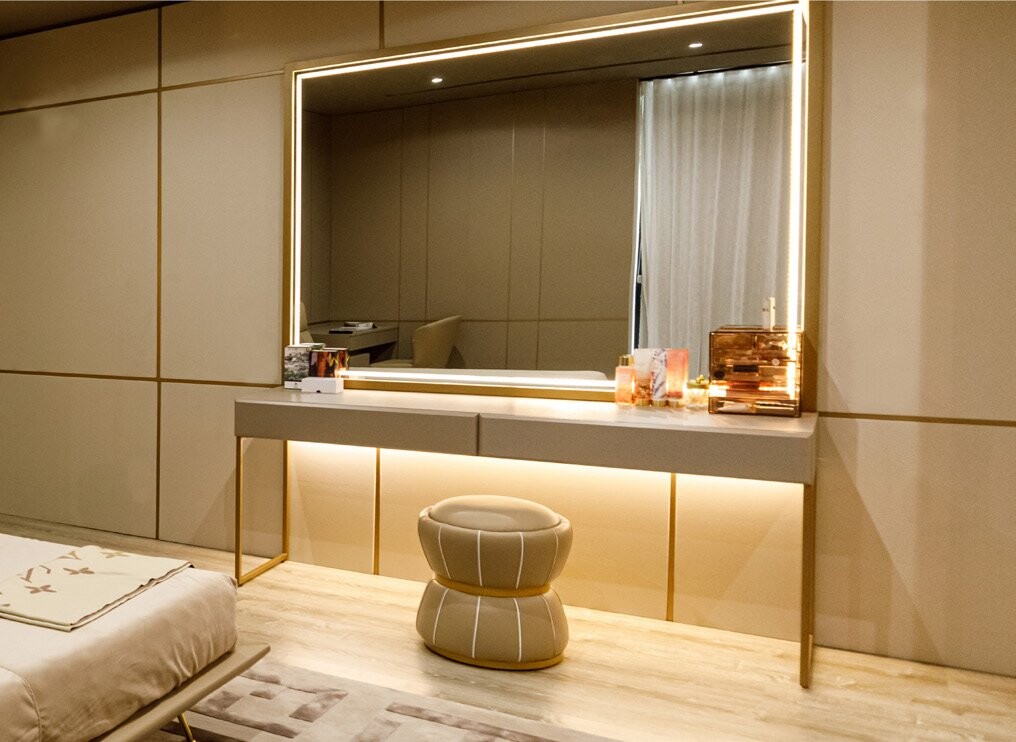 Private Villa South Albania - dressing table with a lit mirror and a gold stool, Vlore