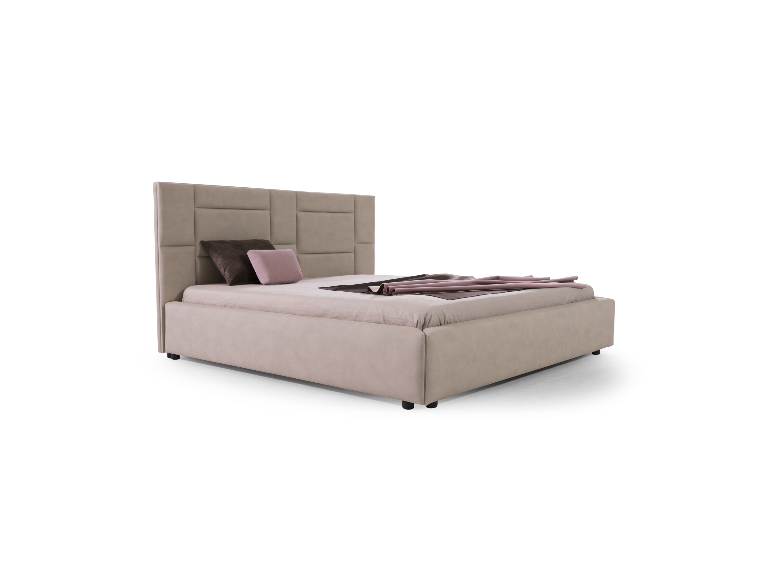 Front facing view of Wallie superking bed