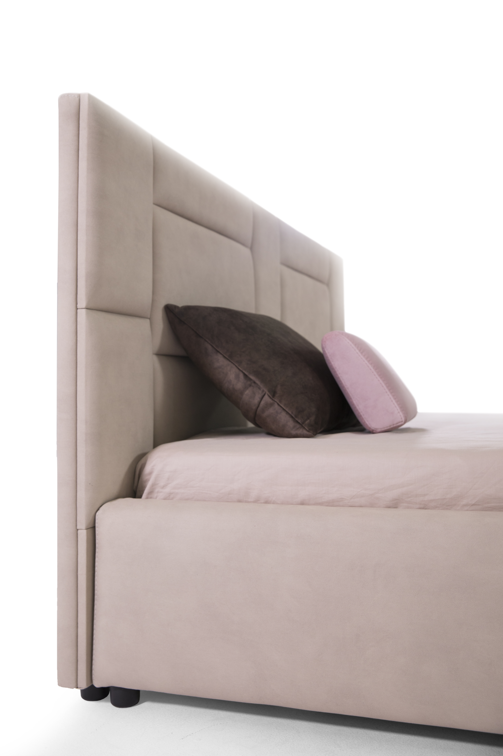 Zoom in view of fabric headboard Wallie upholstered bed