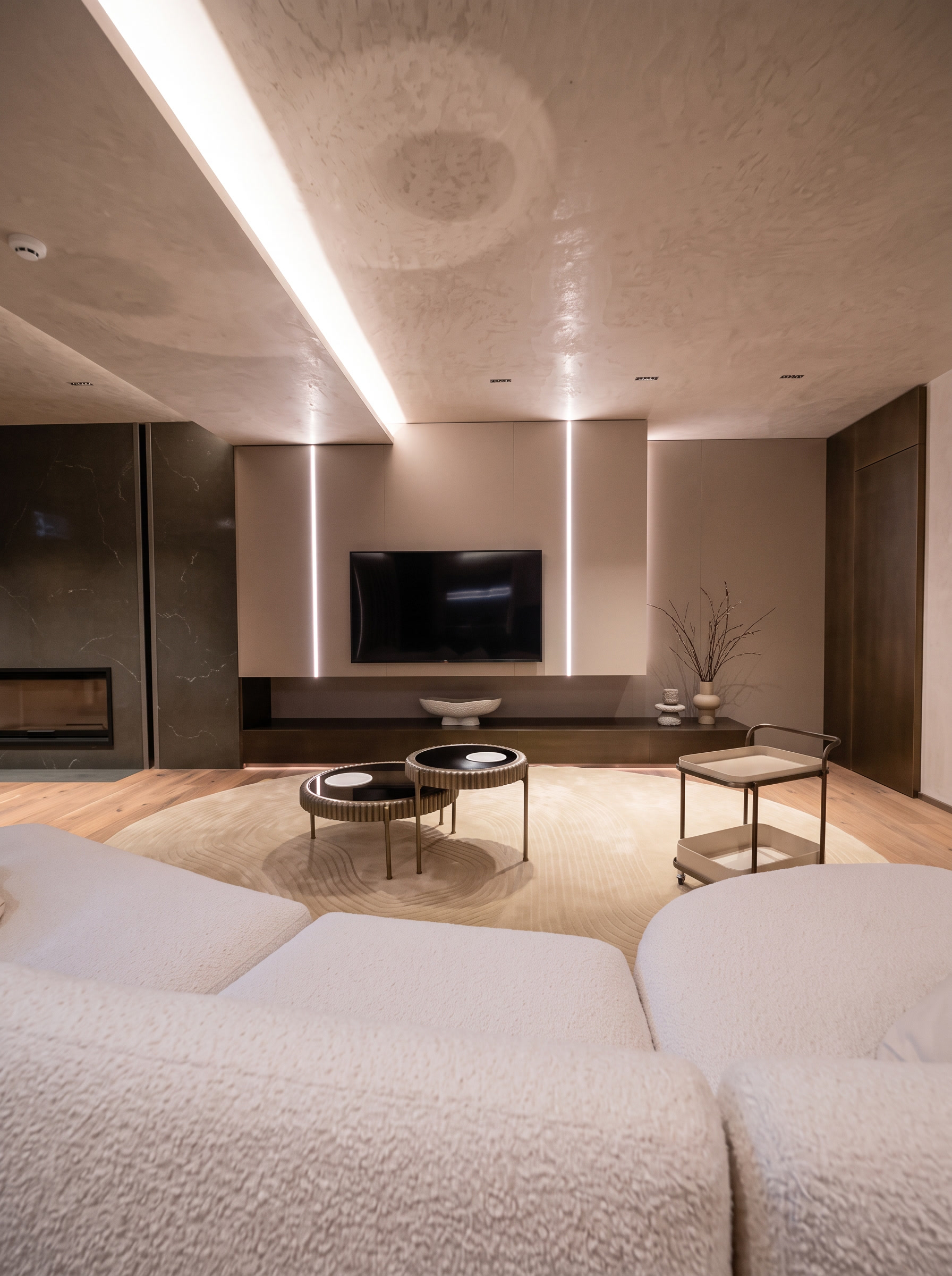 Sparks RR coffee table in a stylish home interior