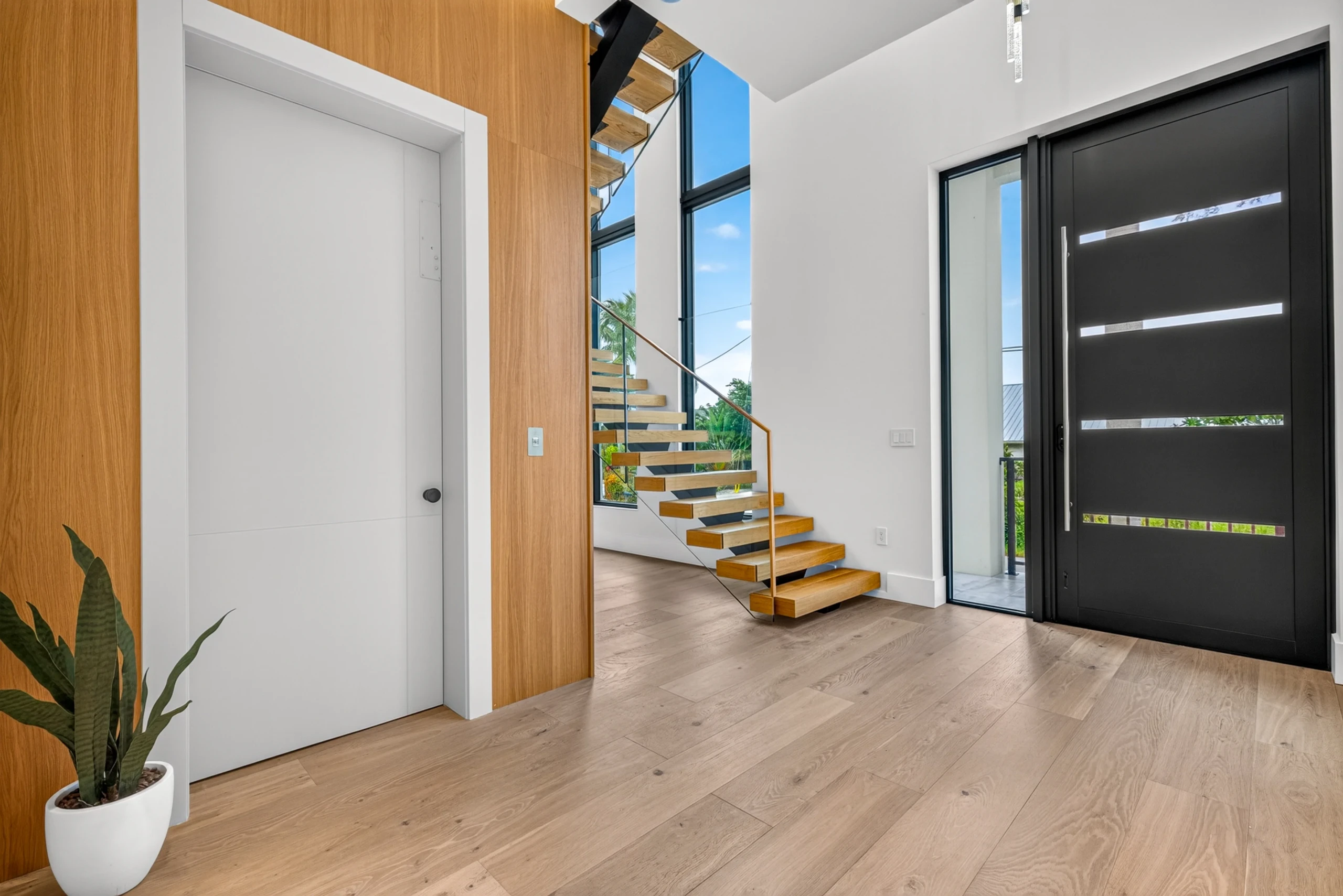 Bayshore Residence, Naples, furnished by ABLE Be Modern