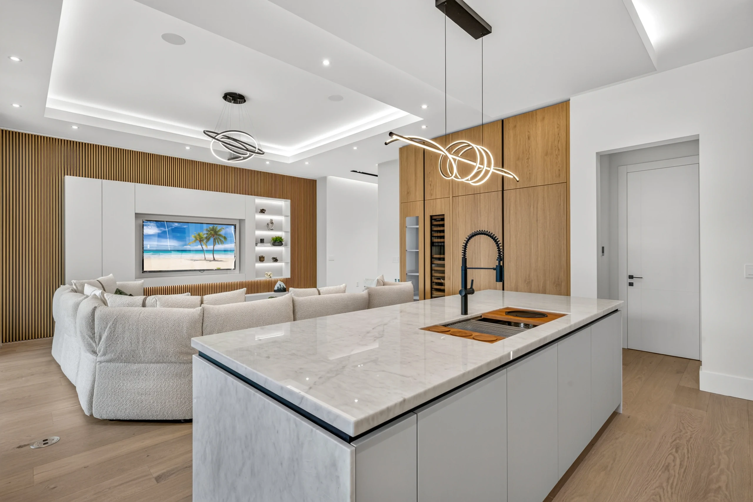 Bayshore Residence, Naples, furnished by ABLE Be Modern