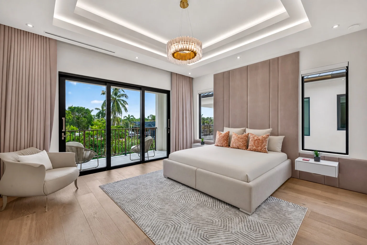 Bayshore Residence, Naples, furnished by ABLE Be Modern