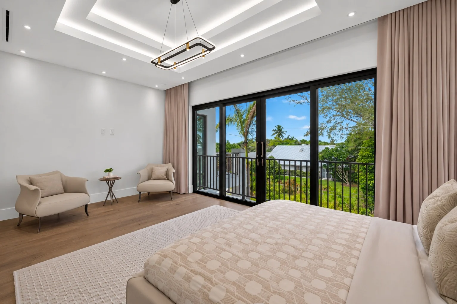 Bayshore Residence, Naples, furnished by ABLE Be Modern
