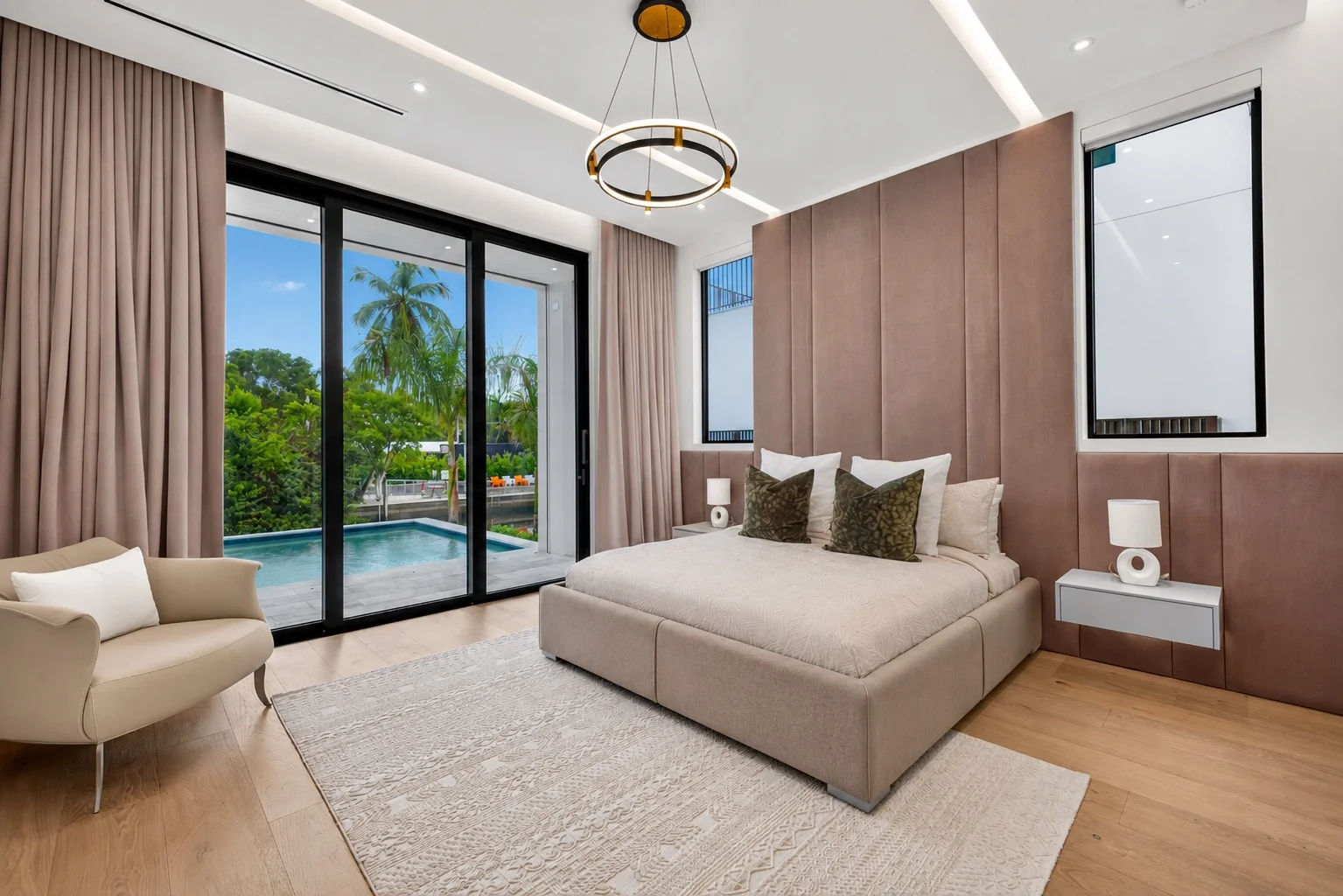Bayshore Residence, Naples, furnished by ABLE Be Modern