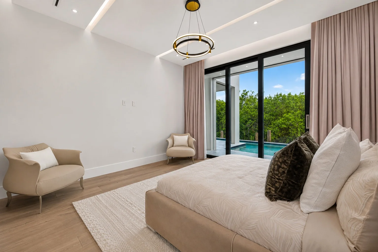 Bayshore Residence, Naples, furnished by ABLE Be Modern