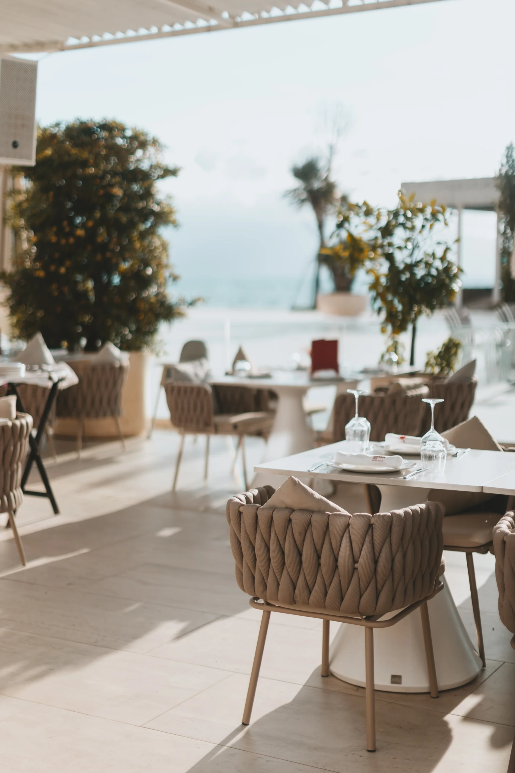 Crystal Luxury Resort, bar and restaurant furnishing, Vlore, ABLE Be Modern