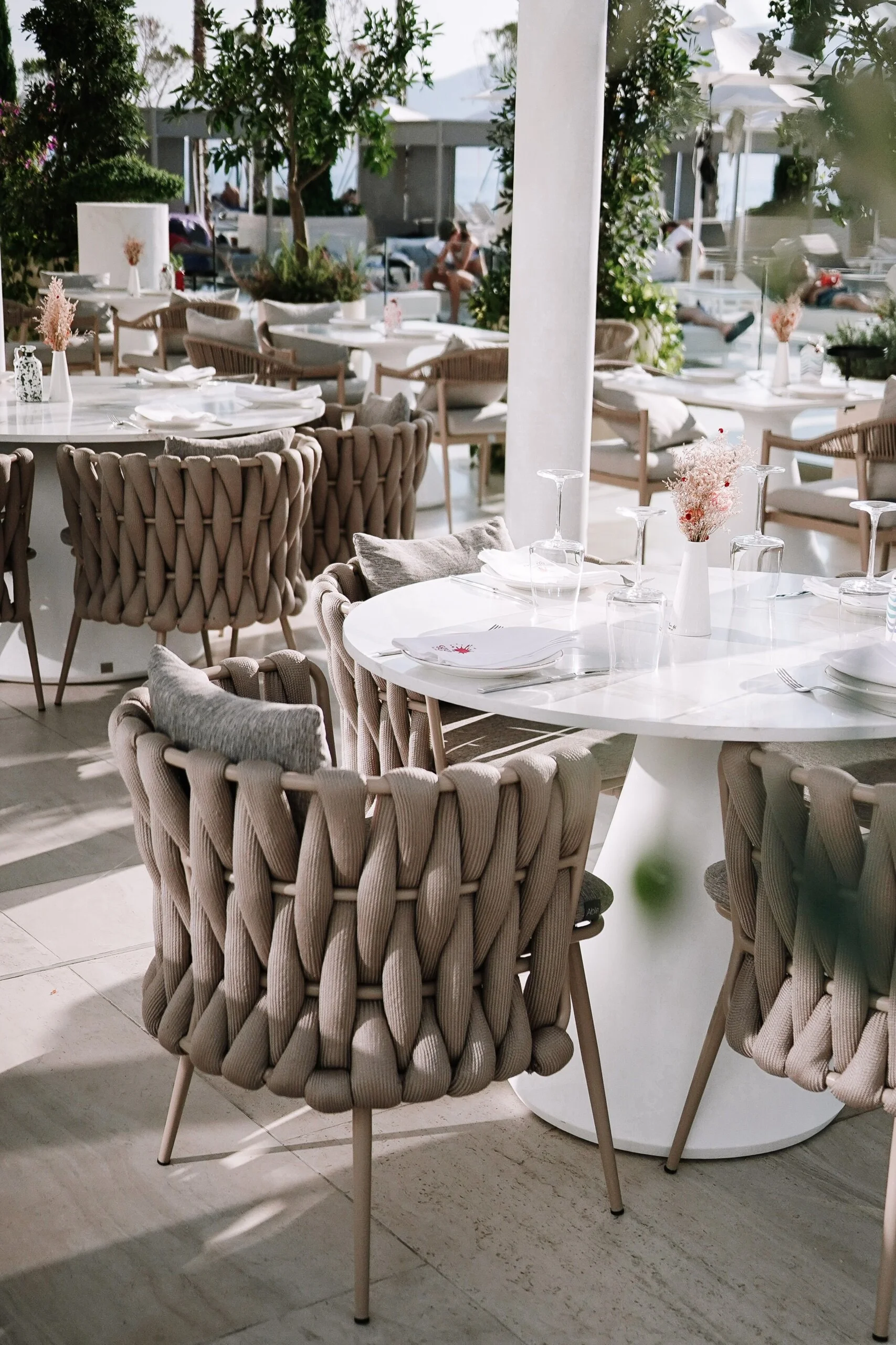Crystal Luxury Resort, bar and restaurant furnishing, Vlore, ABLE Be Modern