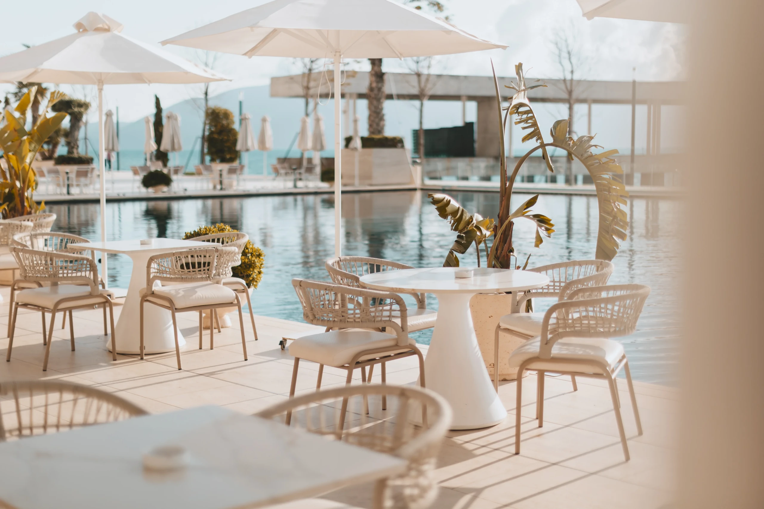 Crystal Luxury Resort, bar and restaurant furnishing, Vlore, ABLE Be Modern