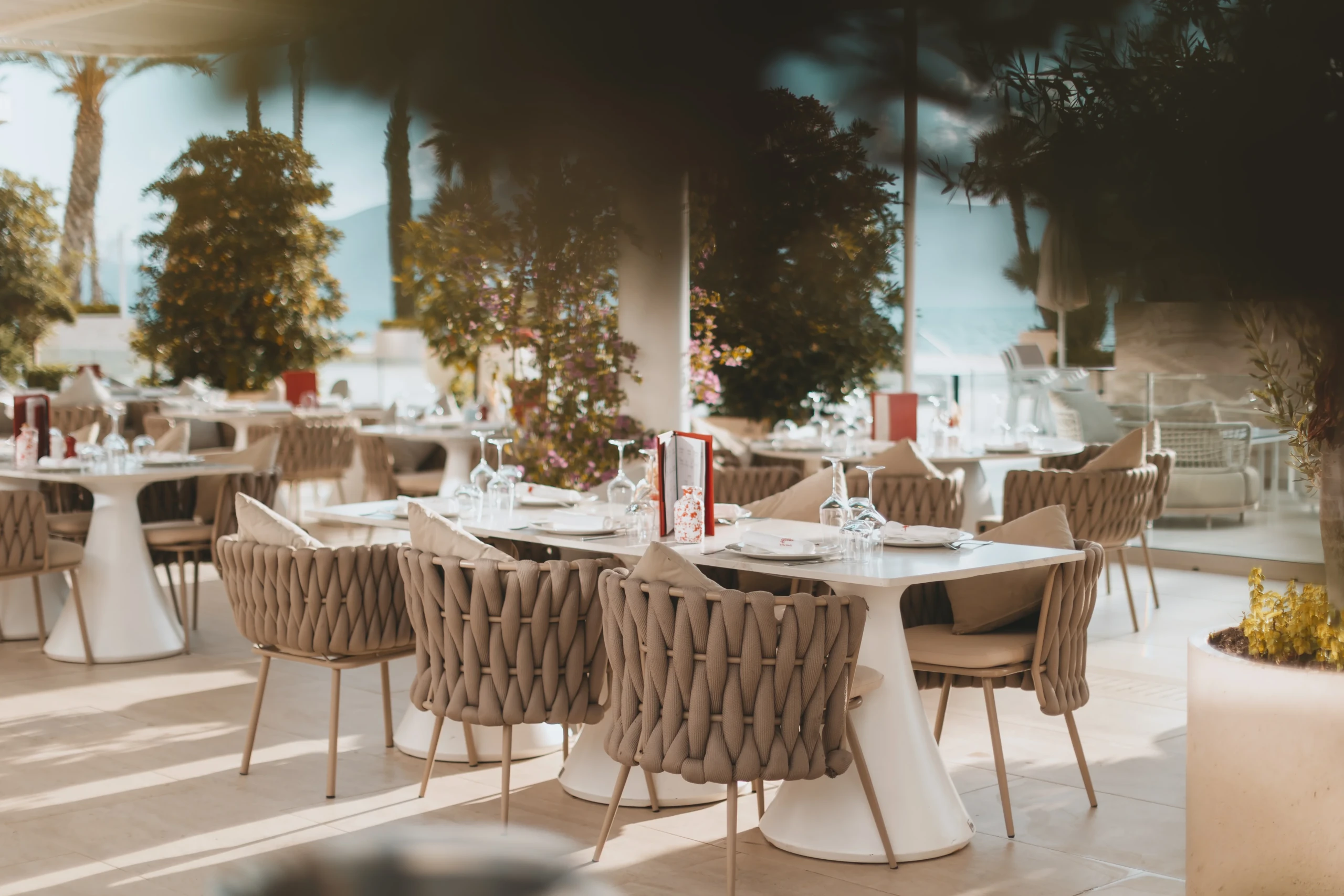 Crystal Luxury Resort, bar and restaurant furnishing, Vlore, ABLE Be Modern