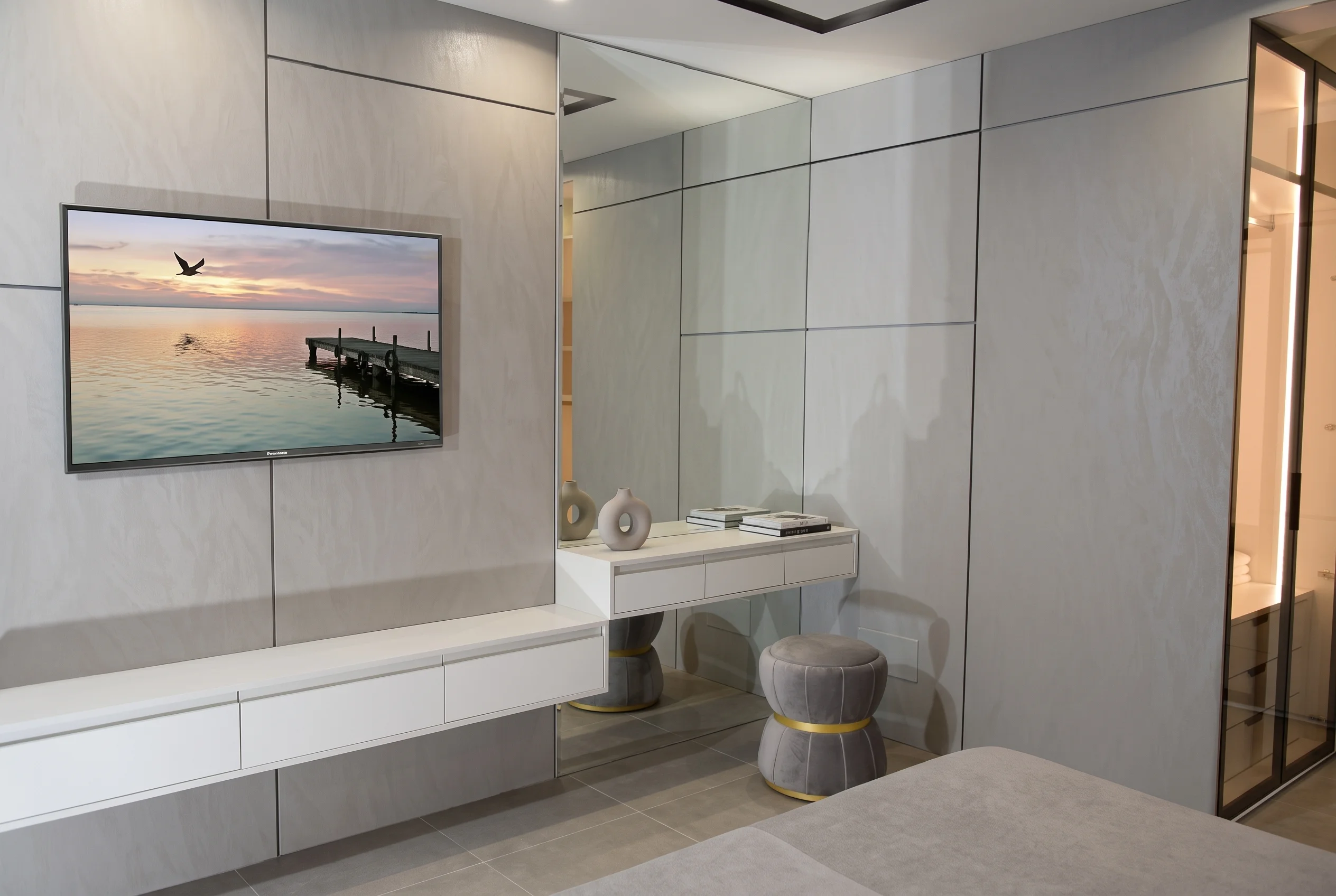 Marina Bay Aquamarine Complex, furnished by ABLE Be Modern
