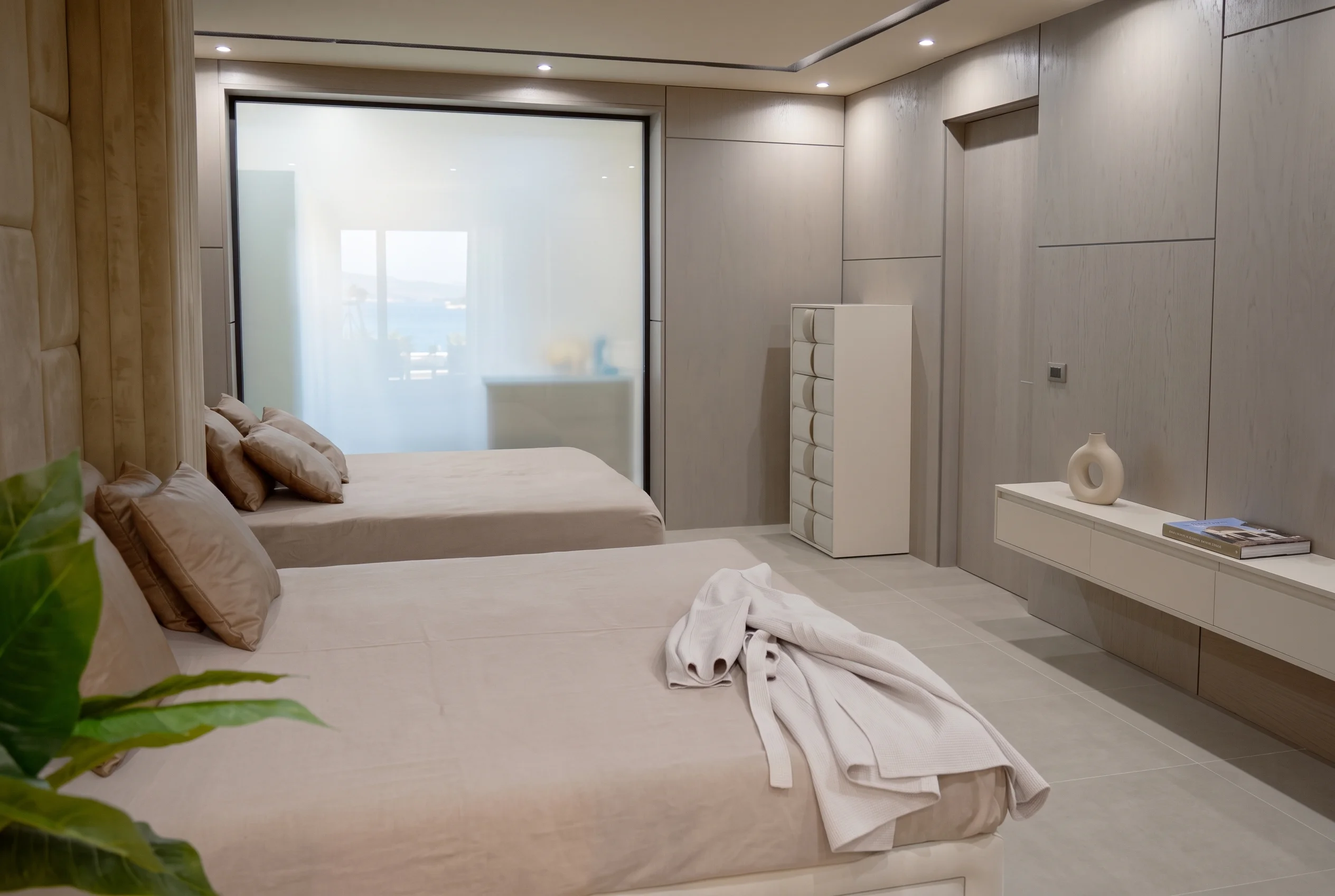 Marina Bay Aquamarine Complex, furnished by ABLE Be Modern