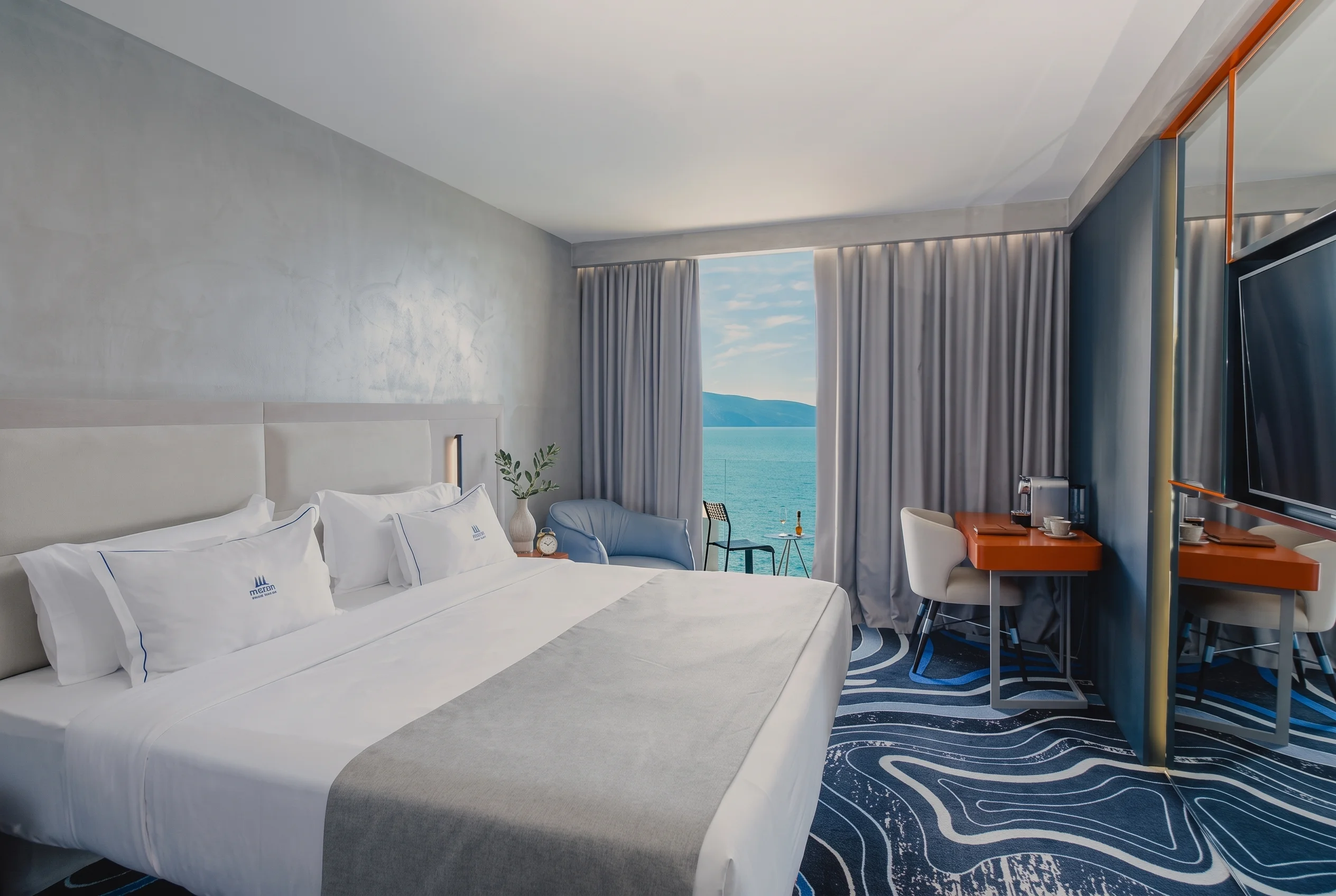 Maritim Collection, Marina Bay, furnished by ABLE Be Modern