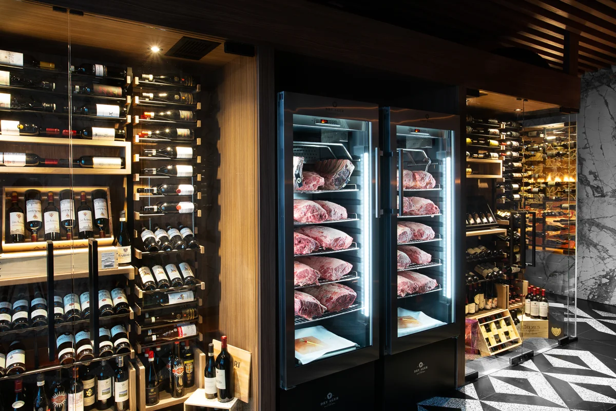 Mirela's Restaurant, restaurant furnishing, Montreal, ABLE Be Modern