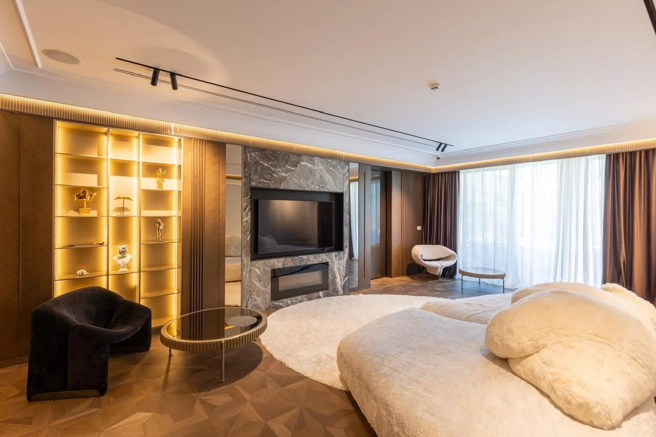 Rolling Hills Villa, furnished by ABLE Be Modern
