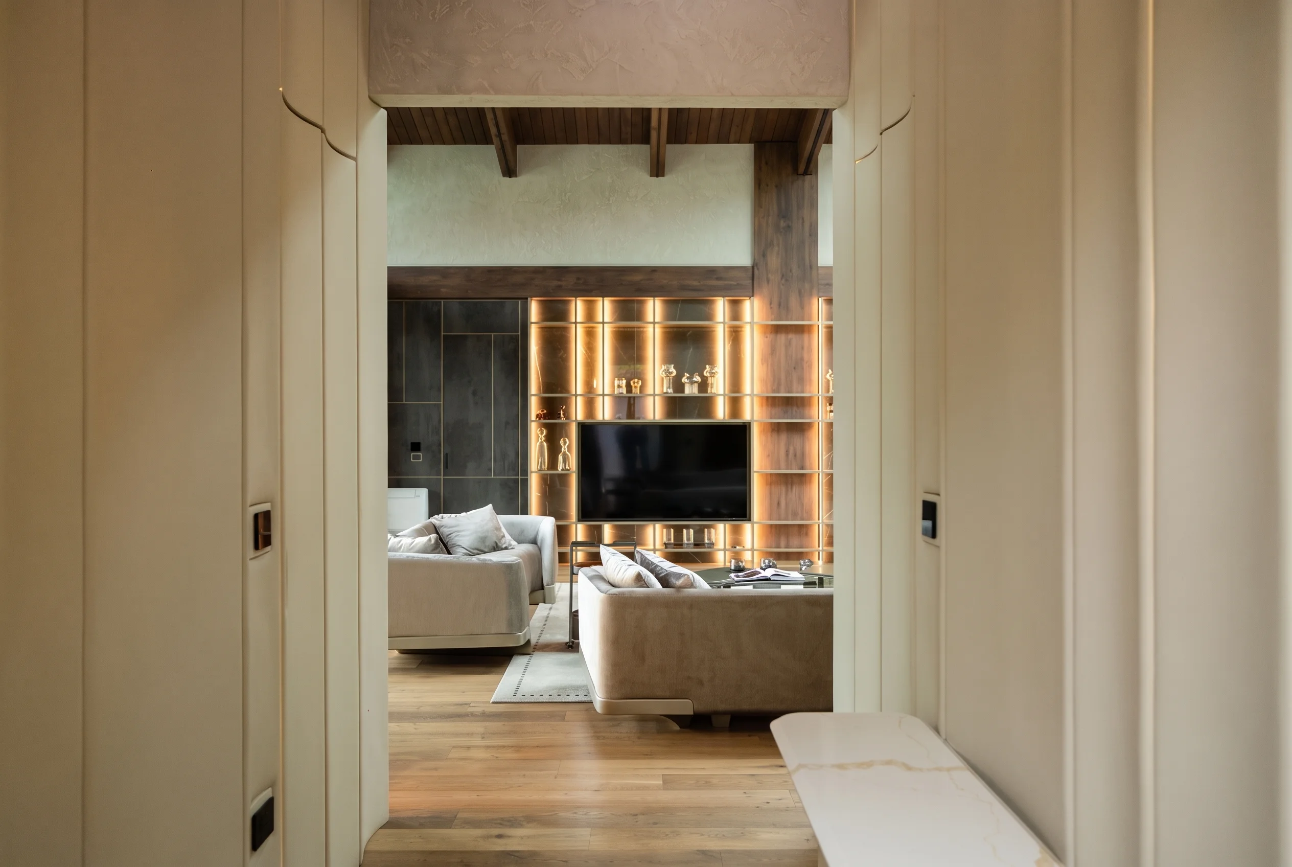 Timberline Villa, furnished by ABLE Be Modern