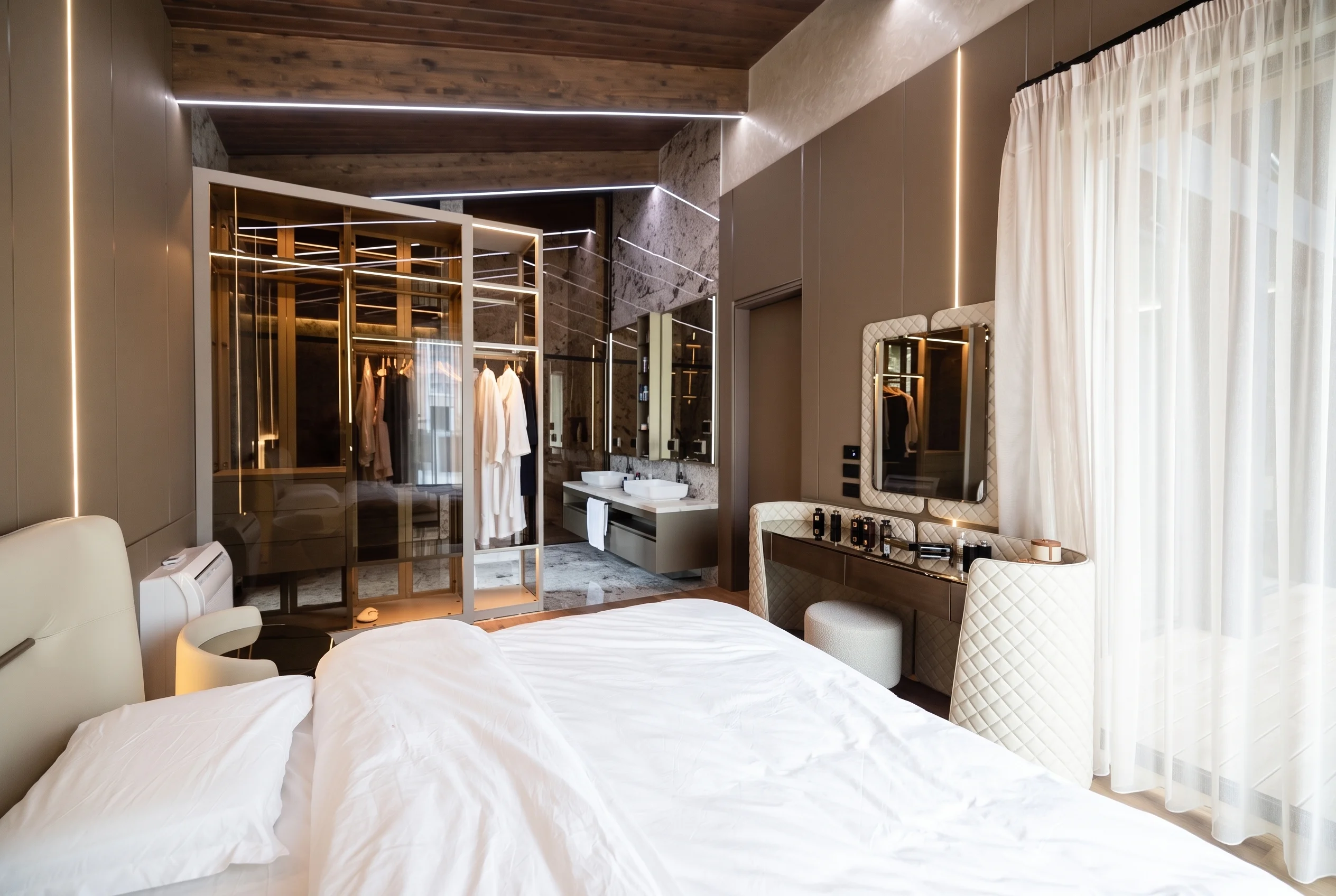 Timberline Villa, furnished by ABLE Be Modern