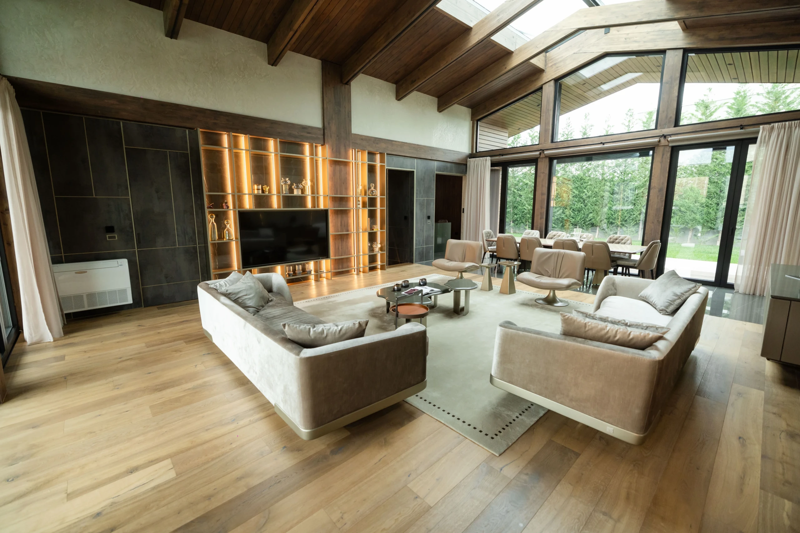 Timberline Villa, furnished by ABLE Be Modern